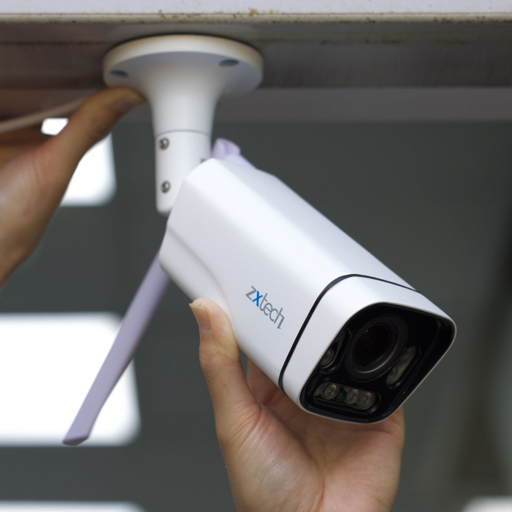 Zxtech Wireless Security Camera 5X Auto Zoom Colour Night Vision Intense LED Two Way Audio